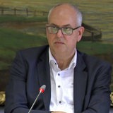 Andreas Bovenschulte bei einer Pressekonferenz im Bremer Rathaus