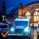 Einsatzfahrzeuge stehen vor dem Bremer Hauptbahnhof.