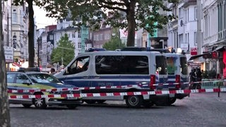 Polizeiabsperrung am Ziegenmarkt im Bremer Viertel