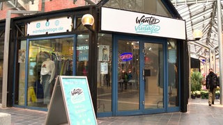 Ein Pop-Up-Store in der Bremer Innenstadt der Vintage-Klamotten verkauft. 