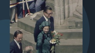 Archivbild: Die Queen zu Gast in Bremen.