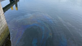 Ölteppich auf der Weser