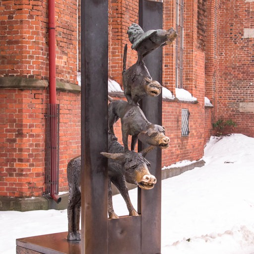 Die Bremer Stadtmusikanten von Riga: Die Skulptur der deutschen Künstlerin Christa Baumgärtel war ein Geschenk der Stadt Bremen an Riga.