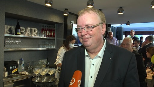 FDP-Politiker Volker Redder im Interview.