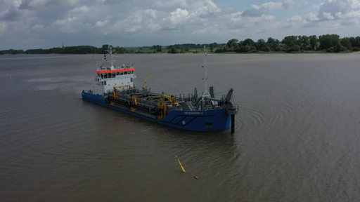 Das Schiff Hegemann V auf der Weser.