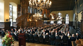 Obere Rathaushalle festlich gedeckt