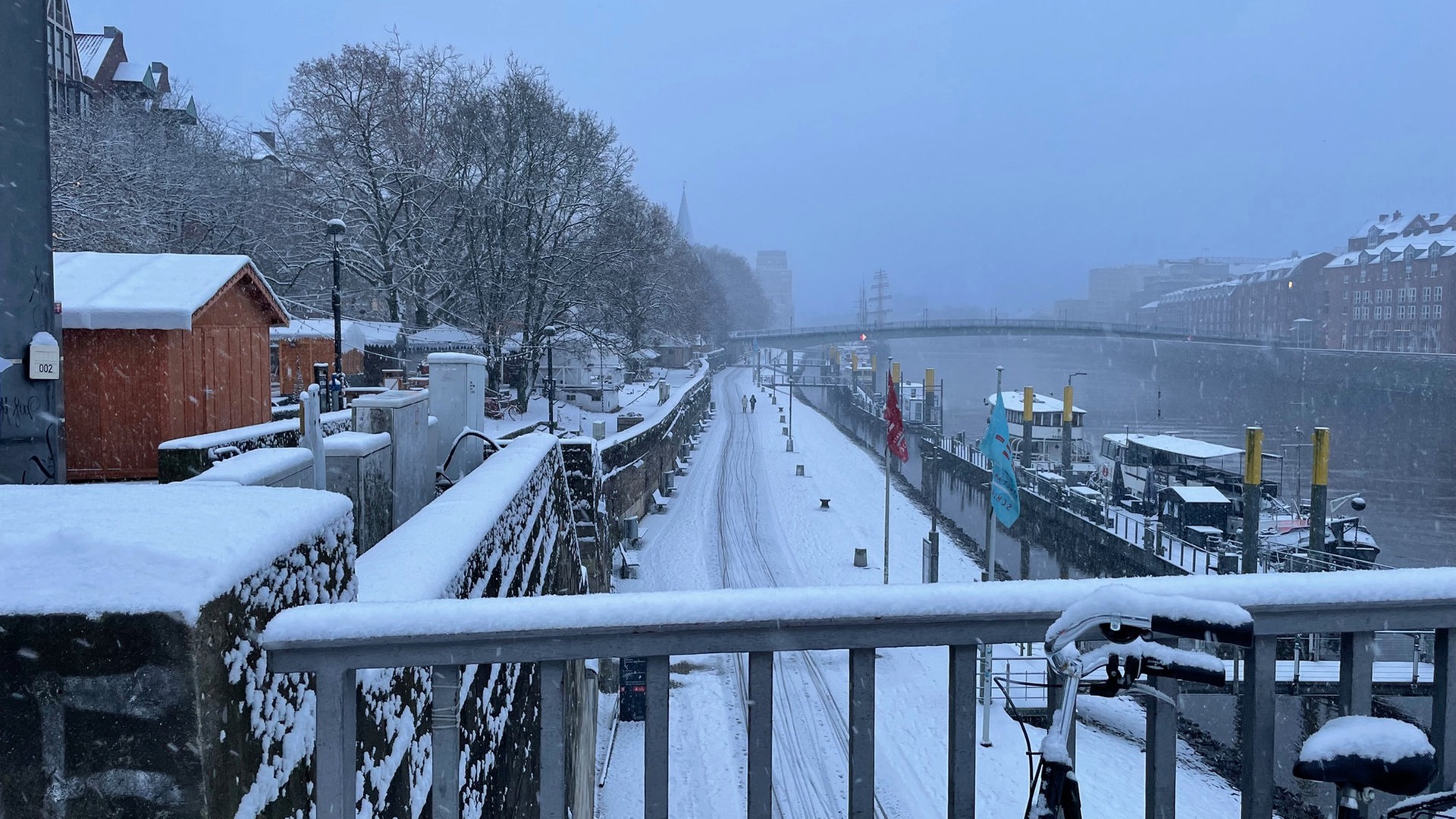 Das Schneetreiben in Bremen und Bremerhaven in 13 Bildern - buten un binnen