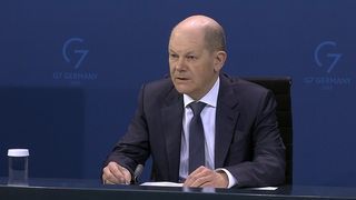 Bundeskanzler Olaf Scholz in der Ministerpräsidentenkonferenz