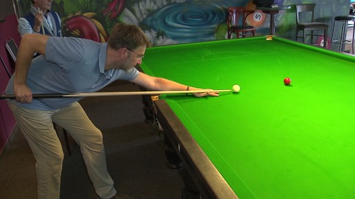 Jan-Dirk Bruns beim Snooker.