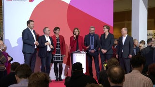 Die SPD gibt die neue Vorsitzende bekannt.