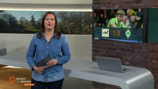Sportblitz-Moderatorin Pascale Ciesla im Studio.