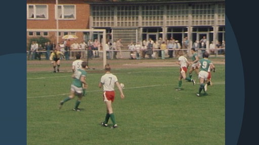 Werder Bremen II gegen Sandhausen im Viertelfinale 1977.