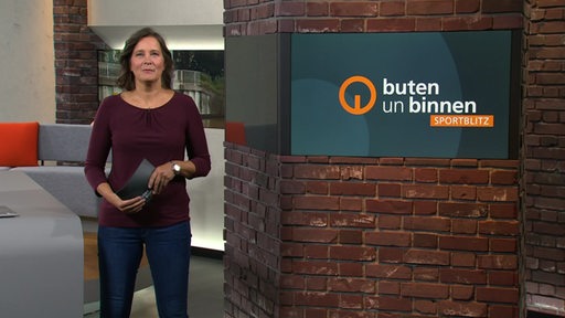 Moderatorin Pascale Ciesla im buten un binnen Studio. 
