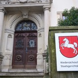 Der Eingang zum niedersächsischen Staatsgerichtshof.