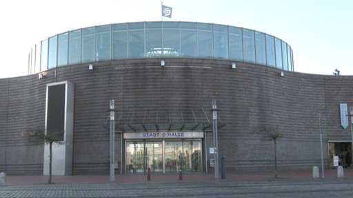 Die Bremerhavener Stadthalle von außen. 
