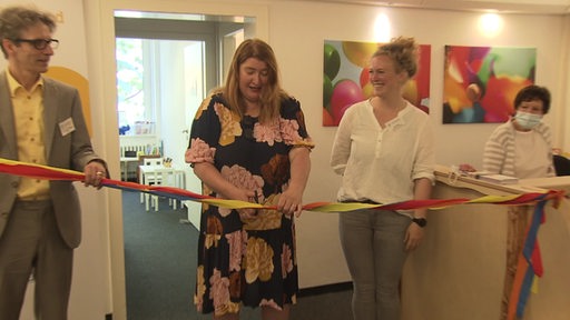 Senatorin Stahmann weiht neue Beratungsräume im Kinderschutzzentrum Bremen ein. 
