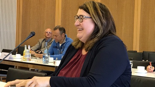 Anja Stahmann vor dem Untersuchungsausschuss zum mutmaßlichen Sozialbetrug in Bremerhaven.