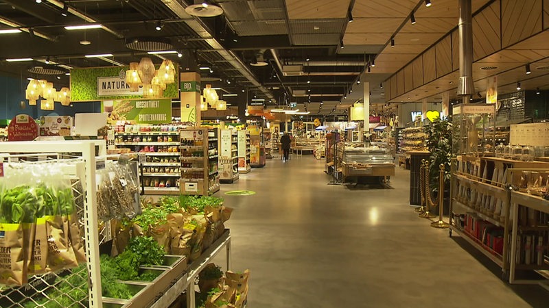 Ein leerer Supermarkt