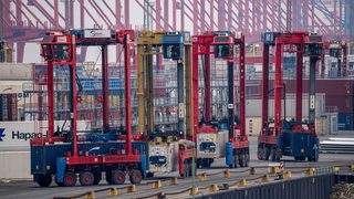 Containerterminal im Seehafen Bremerhaven