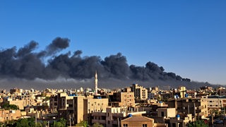 Rauchwolken über der sudanesischen Hauptstadt Khartum