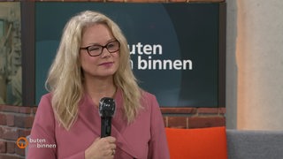 Die Talkgästin der Bündnis 90 Die Grünen Bremen, Kirsten Kappert-Gonther, im Studio von buten un binnen.