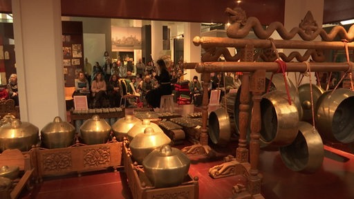 Chinesische Töpfe im Museum.