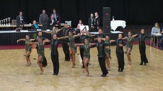 TSG Bremerhaven mit ihrer Matrix-Choreografie