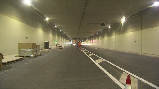 Zu sehen ist der fast fertiggestellte Hafentunnel in Bremerhaven.