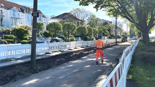 Baustellenabsperrungen entlang des Osterdeichs zwischen Altenwall und Mozartstraße