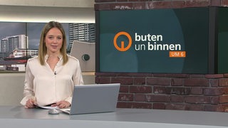 Moderatorin Lea Reinhard im buten un binnen Studio. 