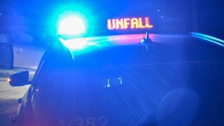 Ein Blaulicht mit der Aufschrift "Unfall"