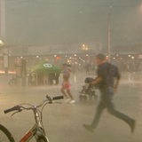 Starkregen vor dem Hauptbahnhof in Bremen