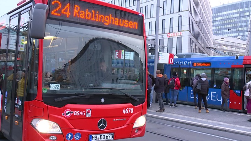 Ein Bus am Bremer Hauptbahnhof