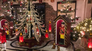 Zum 19. hat Familie Borchart in Delmenhorst in Haus in einen Weihnachtsraum verwandelt.