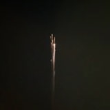 Sternschnuppenartige Schauer aus Weltraumschrott sind am Himmel zu sehen