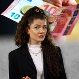 Eine Moderatorin schaut in die Kamera.