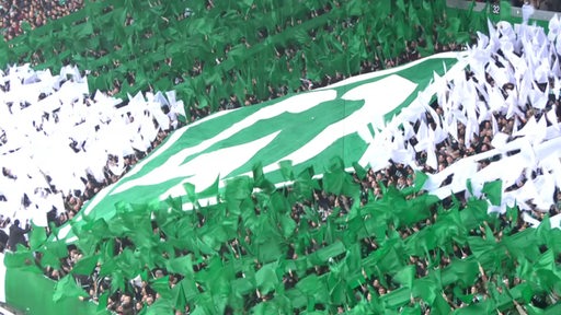 Eine Fanchoreographie auf den Tribünen des Werderstadions.