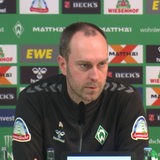 Der Werder Bremen Trainer Ole Werner bei der Pressekonferenz. 