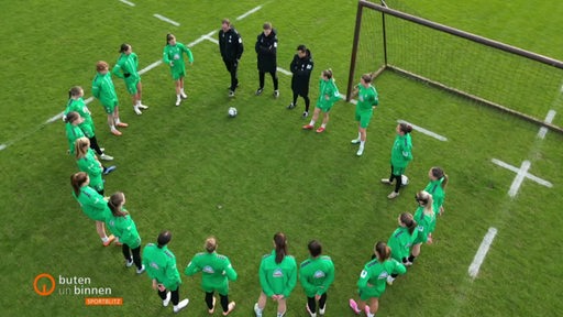 Eine Aufnahme vom Training der Frauen. 