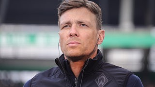 Clemens Fritz schaut konzentriert.