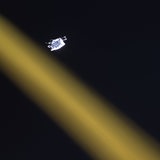 Eine verlorene Werkzeugtasche der ISS-Raumstation ist auf einer Aufnahme aus dem Jahr 2008 zu sehen.