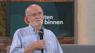 Hans-Otto Pörtner zu Gast im Studio von buten un binnen.