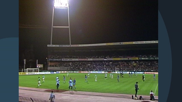 Vor 35 Jahren spielte Werder Bremen gegen Waldhof Mannheim im Weserstadion.